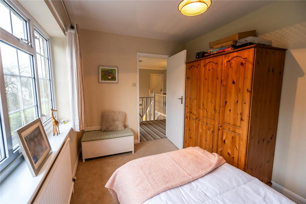 Bedroom 4 (2)