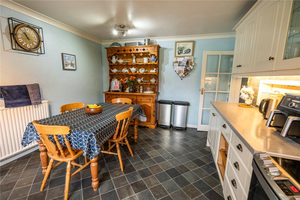 Kitchen (2)