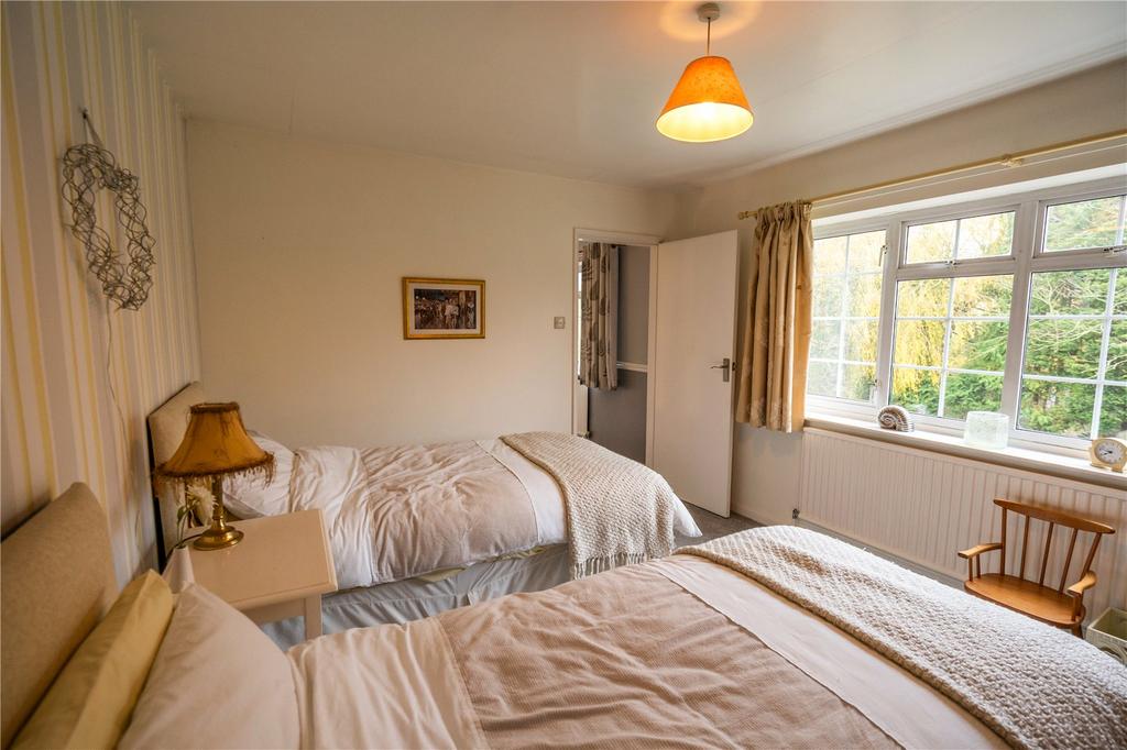 Bedroom 3 (2)