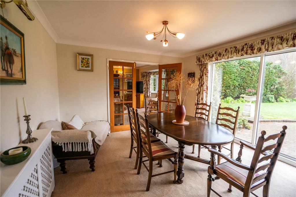 Dining Room (2)