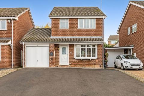 3 bedroom detached house for sale, Darwin Close, Cheltenham GL51