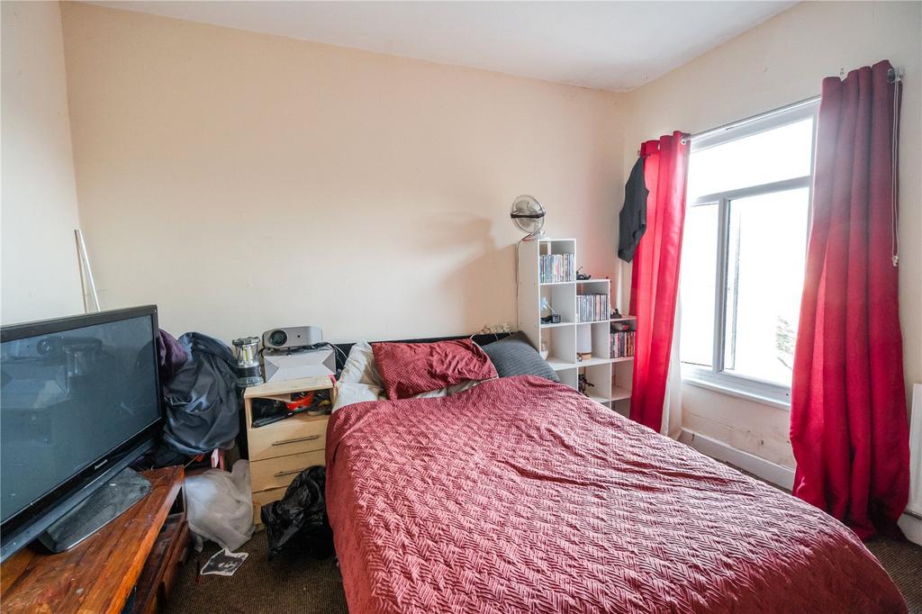 Bedroom 2 (2)