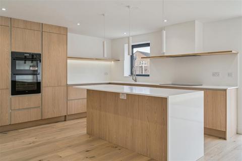 3 bedroom semi-detached house for sale, Green Tiles Lane, Denham Green