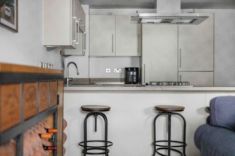 2 bedroom apartment for sale, Prince Regent Mews, Cheltenham GL52
