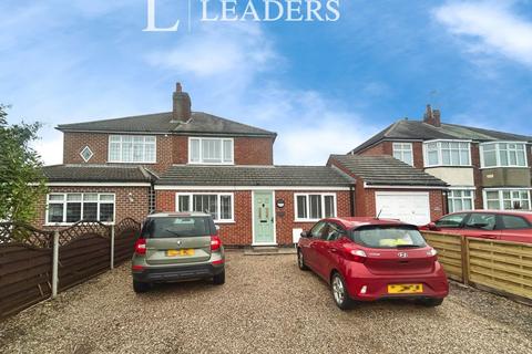 3 bedroom semi-detached house to rent, Beacon Road, Loughborough, Leicestershire, LE11