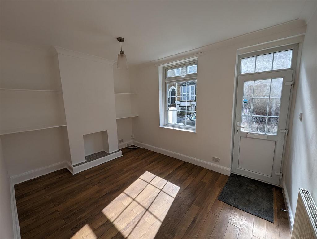 26 Paget Living Room.jpg