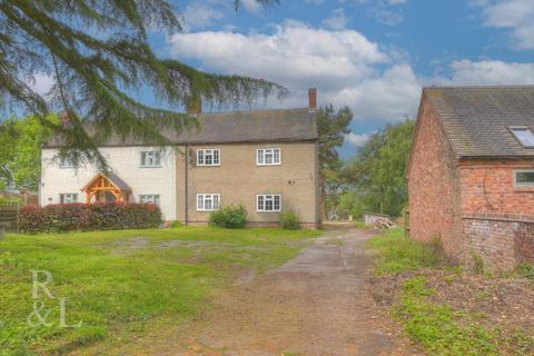 3 bedroom cottage for sale - The Moor, Coleorton