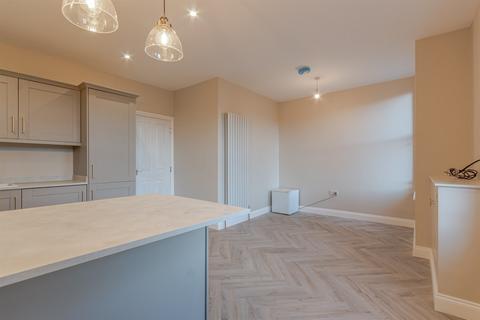 undefined, Apartment 2, 19 Oakwood Avenue, Oakwood
