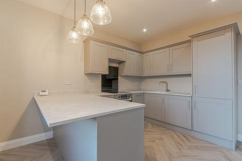 undefined, Apartment 2, 19 Oakwood Avenue, Oakwood