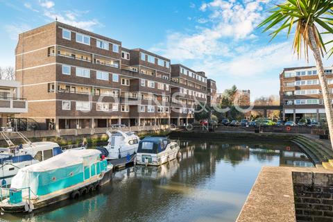 undefined, Brentford Dock, Brentford, London, TW8