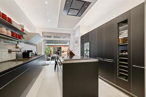 3 bedroom flat to rent, Barkston Gardens, Earls Court, London