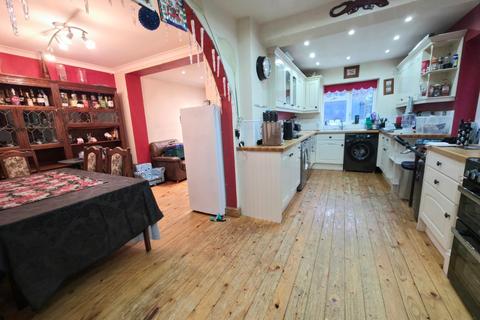 undefined, Edward Tyler Road, Coventry CV7