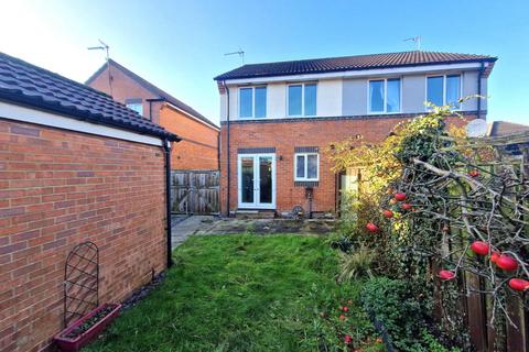 3 bedroom semi-detached house for sale, Badminton Close, East Yorkshire YO16