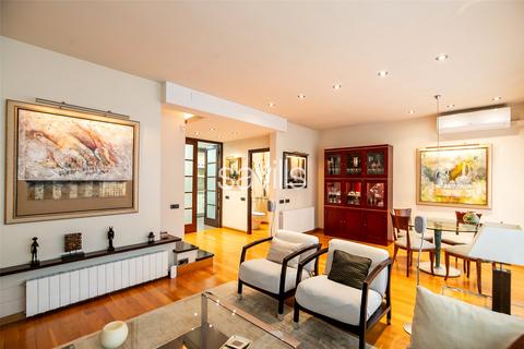 4 bedroom house, House For Sale In Sarria, Sarria, Barcelona