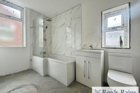 2 bedroom terraced house for sale, Ashley Street, Greater Manchester M6