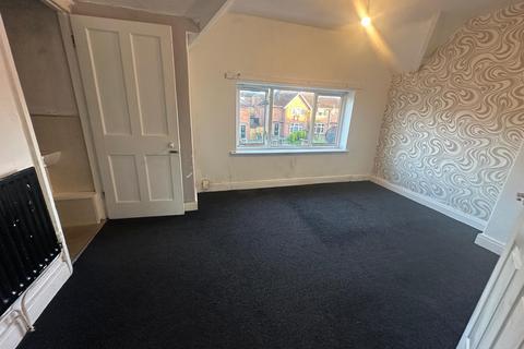 3 bedroom terraced house to rent, valley road, walsall WS3