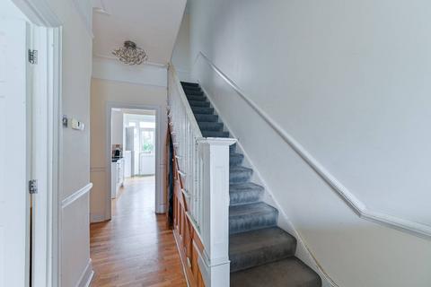 4 bedroom terraced house to rent, Ribblesdale Road, Tooting, London, SW16