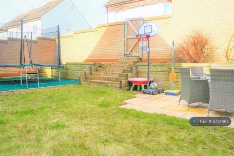 4 bedroom detached house to rent, Newington Gate, Ashland, Milton Keynes, MK6