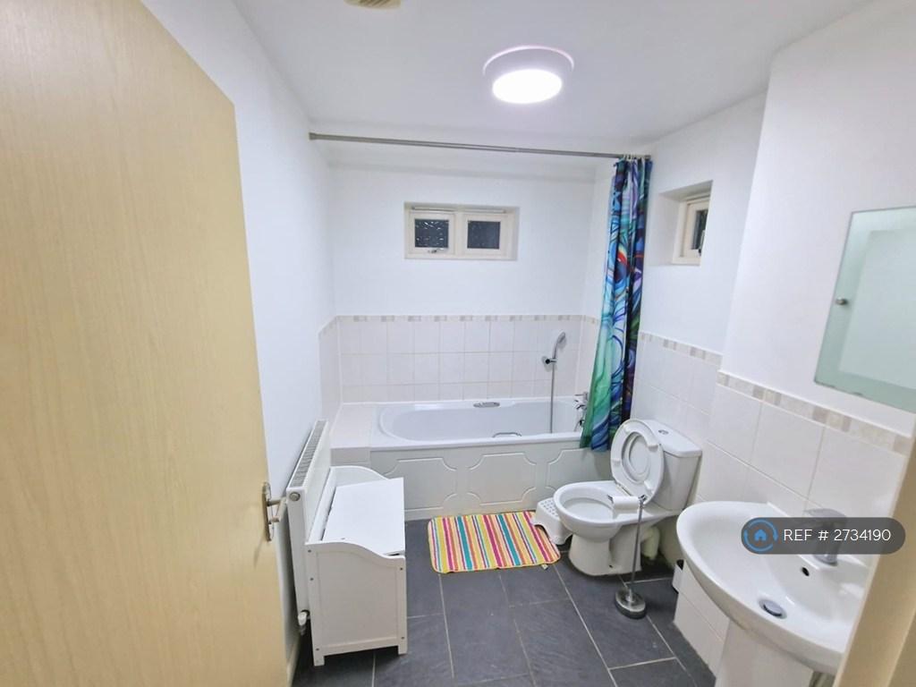 Main Bathroom