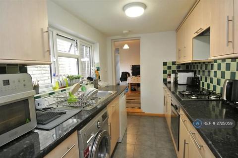 4 bedroom terraced house to rent, St. Judes Road, Englefield Green, Egham, TW20
