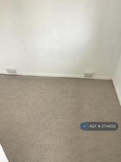 3 bedroom semi-detached house to rent, Tedder Road, Tunbridge Wells, TN4