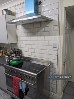 6 bedroom semi-detached house to rent, Scarnell Road, Norwich, NR5