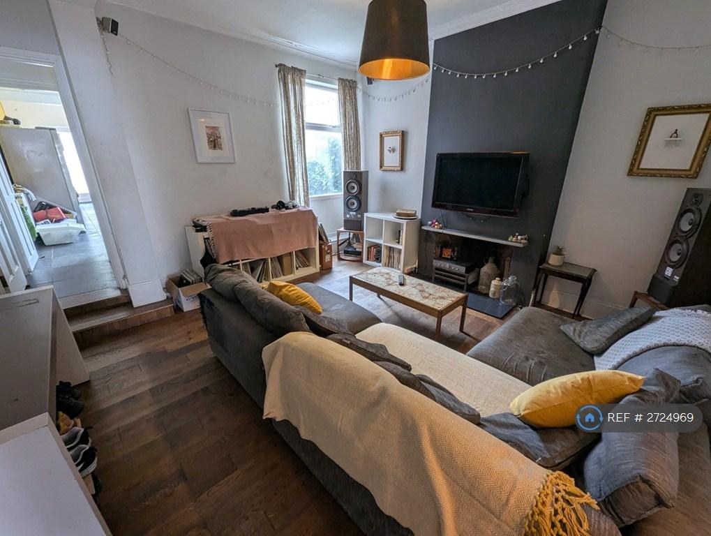 Lounge 2