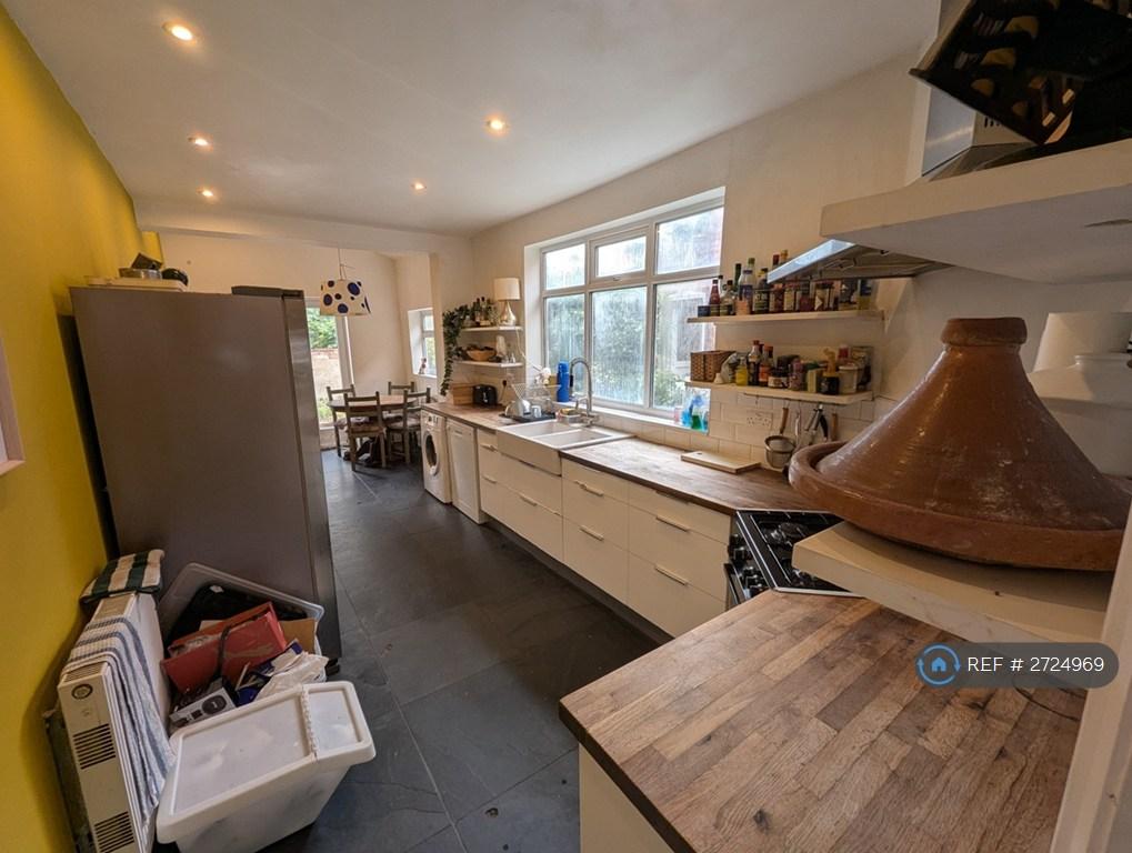 Kitchen 1