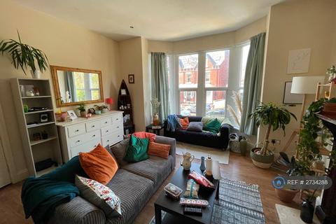 undefined, Oakwood Avenue, Leeds, LS8