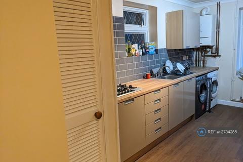 4 bedroom end of terrace house to rent, Wilberforce Road, Norwich, NR5