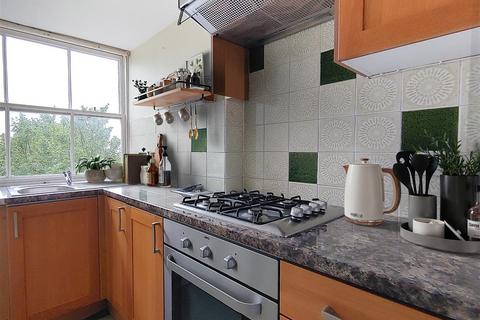 1 bedroom flat to rent - Lyndhurst Gardens, Belsize Park, NW3