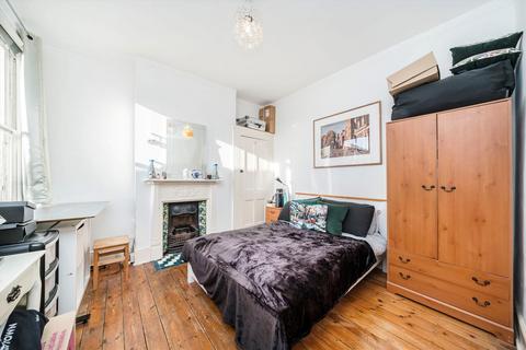 3 bedroom maisonette for sale, Oakmead Road, London SW12