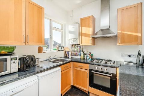 3 bedroom maisonette for sale, Oakmead Road, London SW12