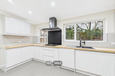 4 bedroom detached house to rent, Nottingham NG9