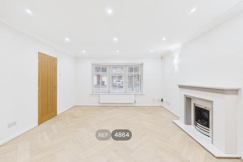 4 bedroom detached house to rent, Nottingham NG9
