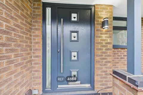 4 bedroom detached house to rent, Nottingham NG9