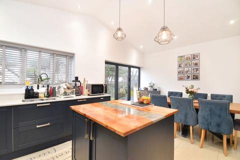 3 bedroom semi-detached house for sale, Carlton Road, Newport, NP19