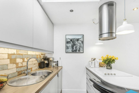 undefined, Ringslade Road, London, N22