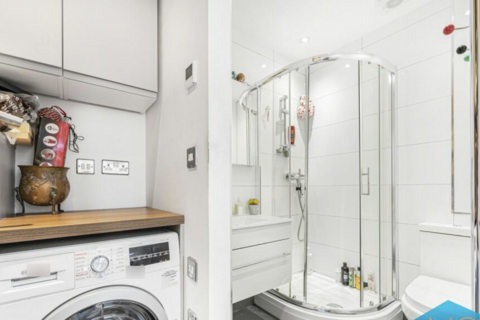 undefined, Ringslade Road, London, N22