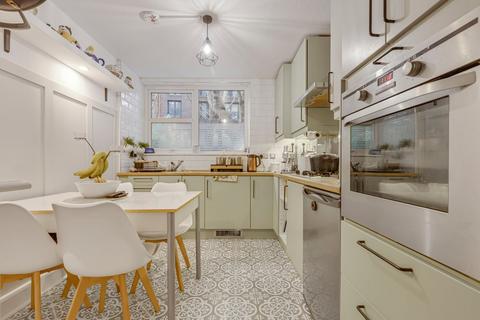 2 bedroom end of terrace house for sale, Caledonian Road, Islington, London, N7
