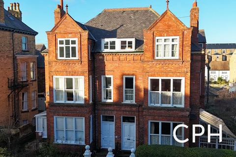 3 bedroom flat for sale, Avenue Victoria, Scarborough, YO11