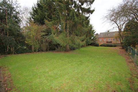 undefined, Queen Elizabeth Square, Maidstone
