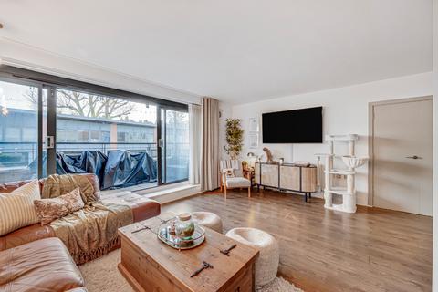 2 bedroom flat for sale, 2 Manor Gardens, London, N7