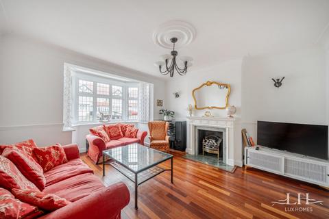 5 bedroom semi-detached house for sale, Chalgrove Crescent, Clayhall