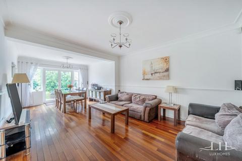 5 bedroom semi-detached house for sale, Chalgrove Crescent, Clayhall