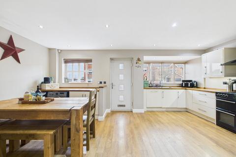 3 bedroom detached house for sale, Chesterfield S45
