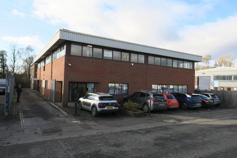 Office to rent - Uxbridge UB8