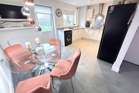3 bedroom semi-detached house for sale, Low Road, Barrowby