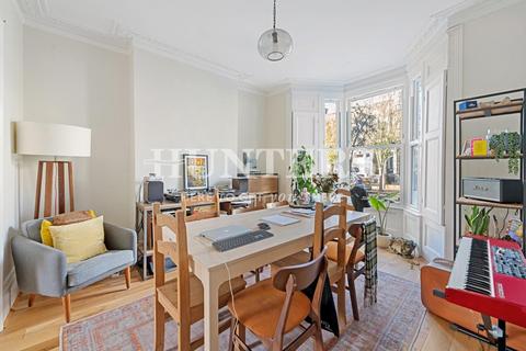 undefined, Winston Road, London, N16