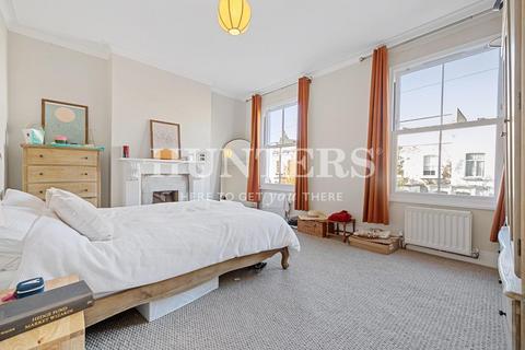 undefined, Winston Road, London, N16
